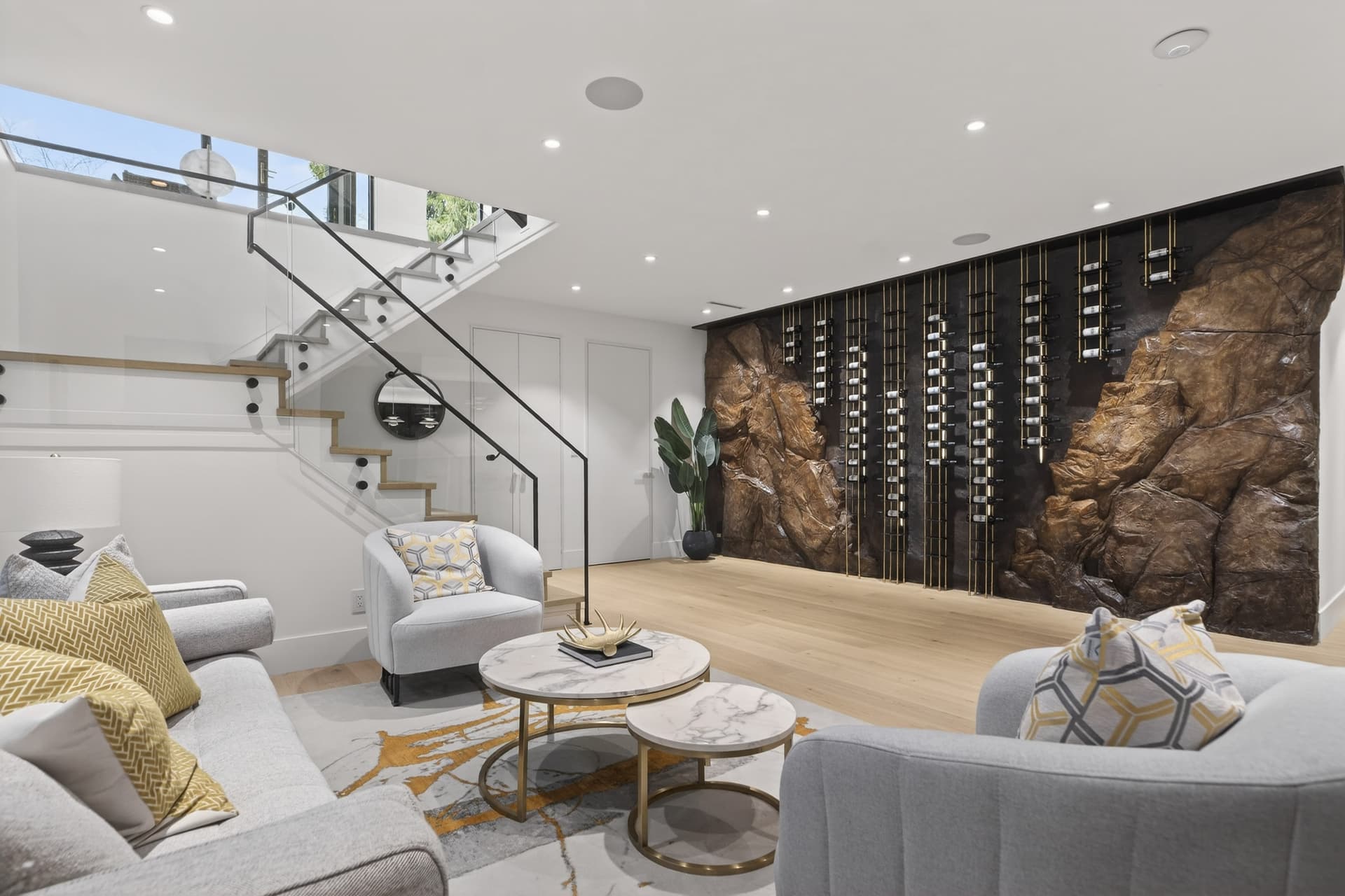 Social Room & Wine Rack